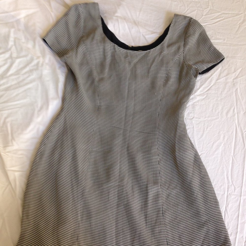 Womans Tempesta ,Houndtooth pattern dress sz 12